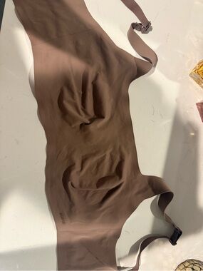 SKIMS Seamless Tan Brown Wireless Scoop Bralette